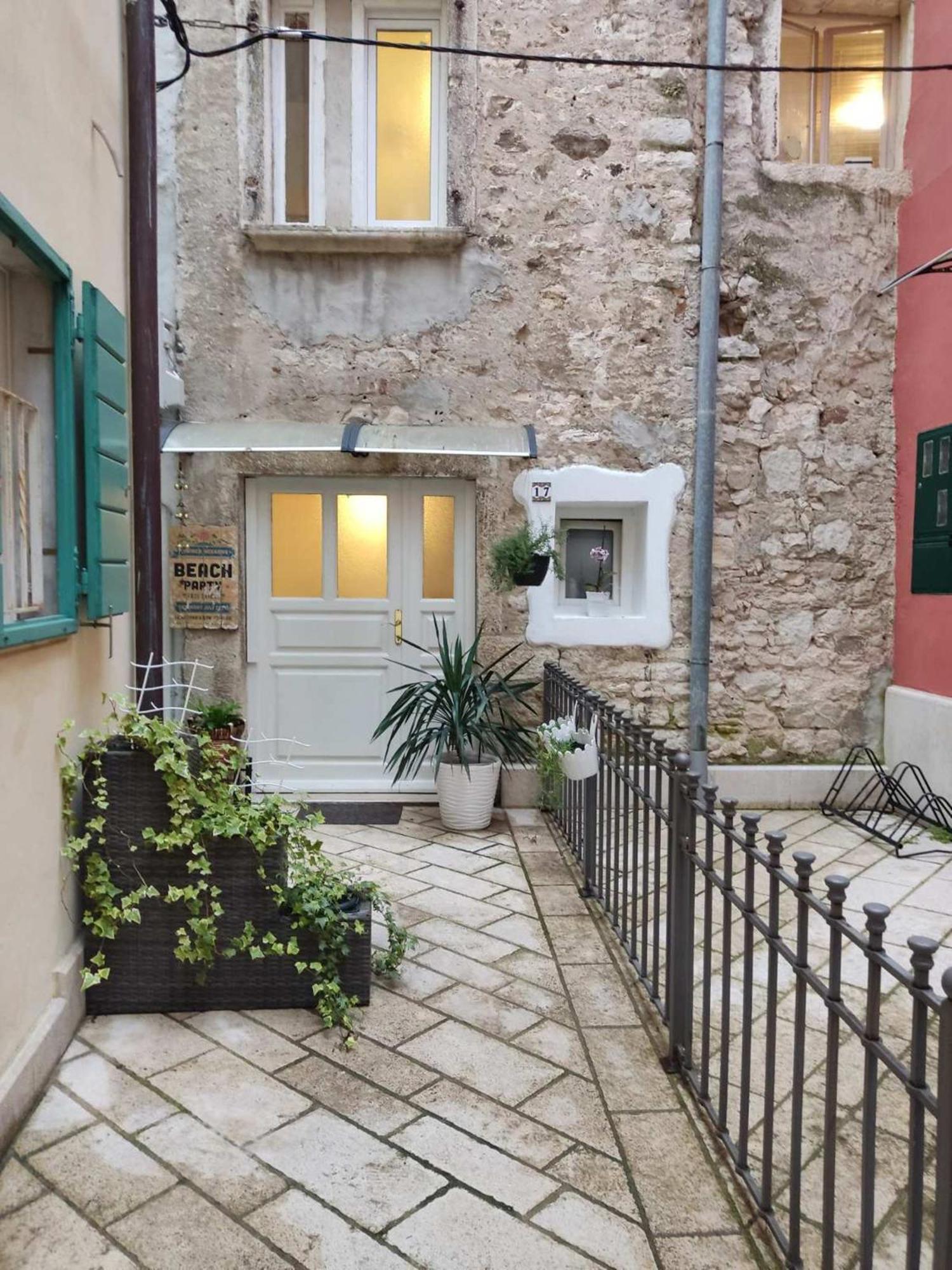 Appartement Crystal Deluxe à Rovinj Extérieur photo